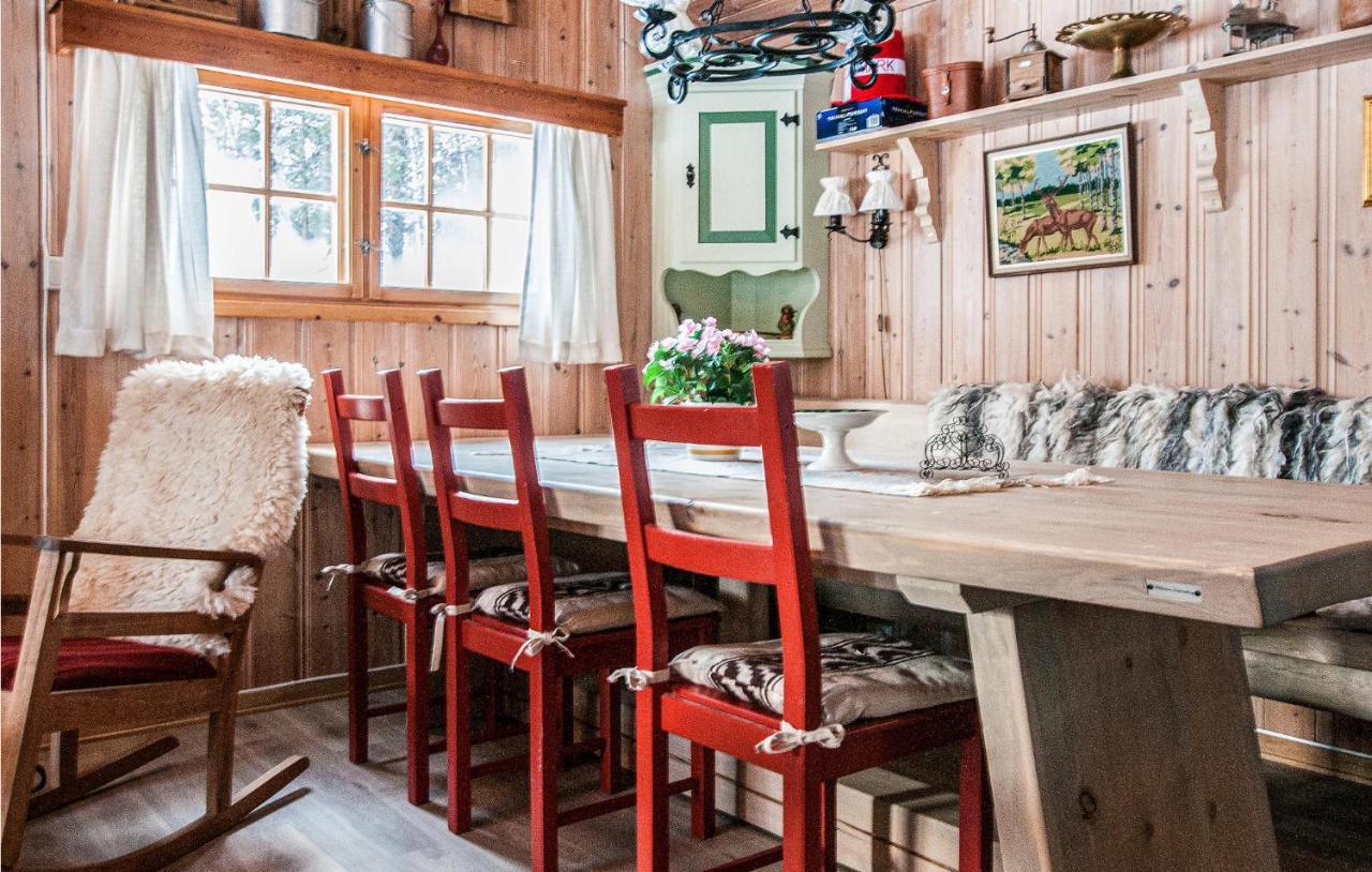Awesome Home In Tynset With House A Mountain View Extérieur photo